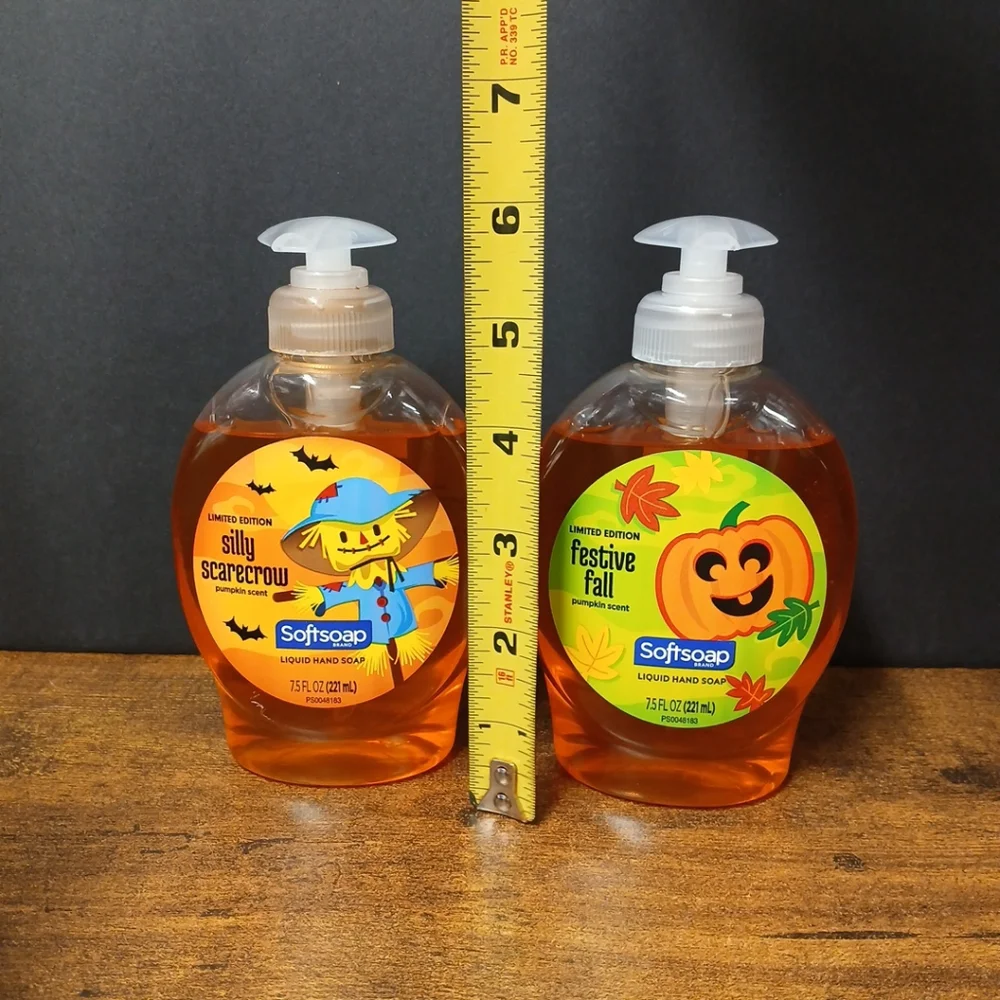 2ct Limited Edition Softsoap Silly Scarecrow Pumpkin Scent Hand Soap - 7.5 OZ